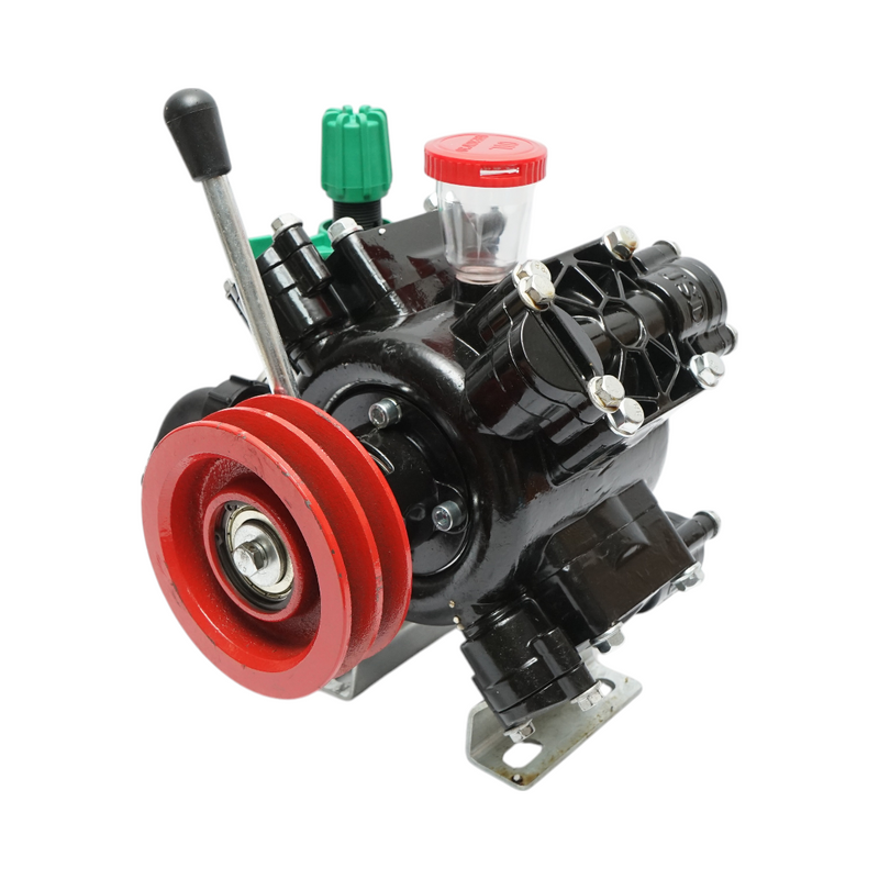Pompa a 4 membrane da 7,5 CV/5,5 kW, portata 60 l/min, pressione 30 bar, velocità 500–600 giri/min.