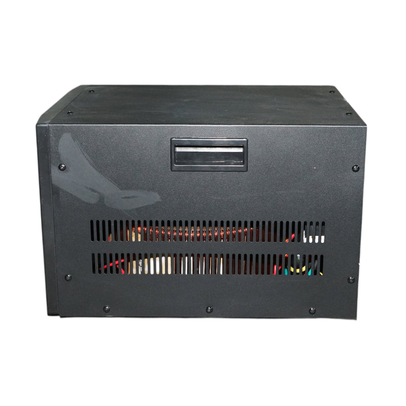 Stabilizzatore di tensione automatico da 10 kVA, 8000 W, 140–250 VAC; monofase a relè, con bypass, connessione a morsettiera e display LCD. Breckner Germany