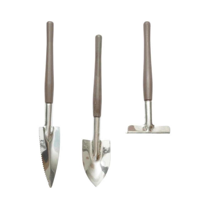 Set di 3 attrezzi da giardinaggio composto da trapiantatore, coltivatore e rastrello, con manici in metallo. Breckner Germany