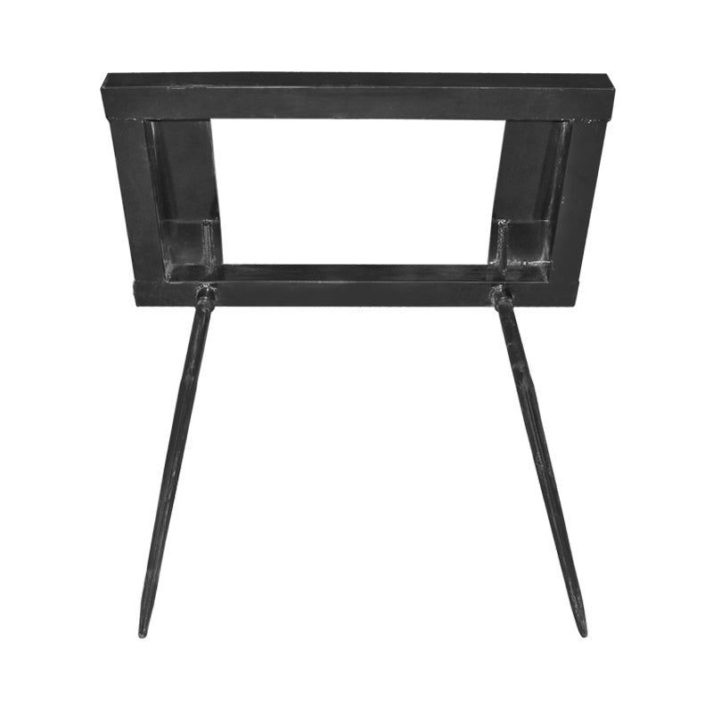 Forca per balle con denti da 110 cm, interasse tra i denti di 75 cm, carico massimo 220 kg.