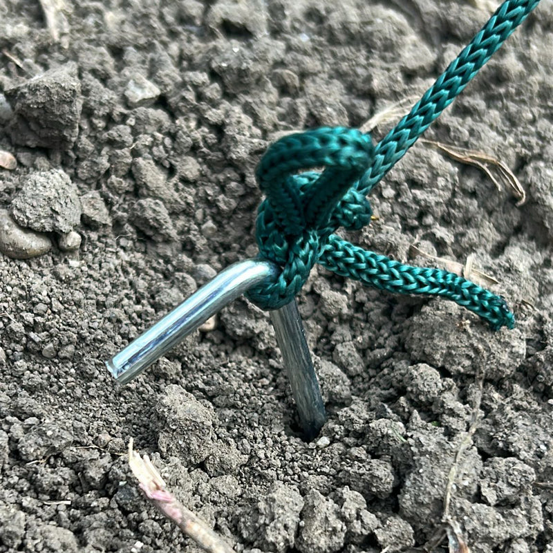 Serra da giardino 400×300×200 cm con sistema di irrigazione, telo verde in PE con rete 140 g/m² anti-UV, 8 finestre, 2 porte, tubo in acciaio zincato 25 mm THOR