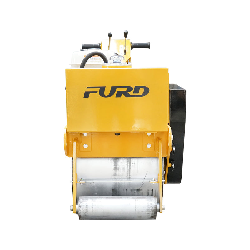 Rullo compattatore da 200 kg con tamburi da 450 mm e motore a benzina Honda GX160 da 5,5 CV, avviamento manuale.