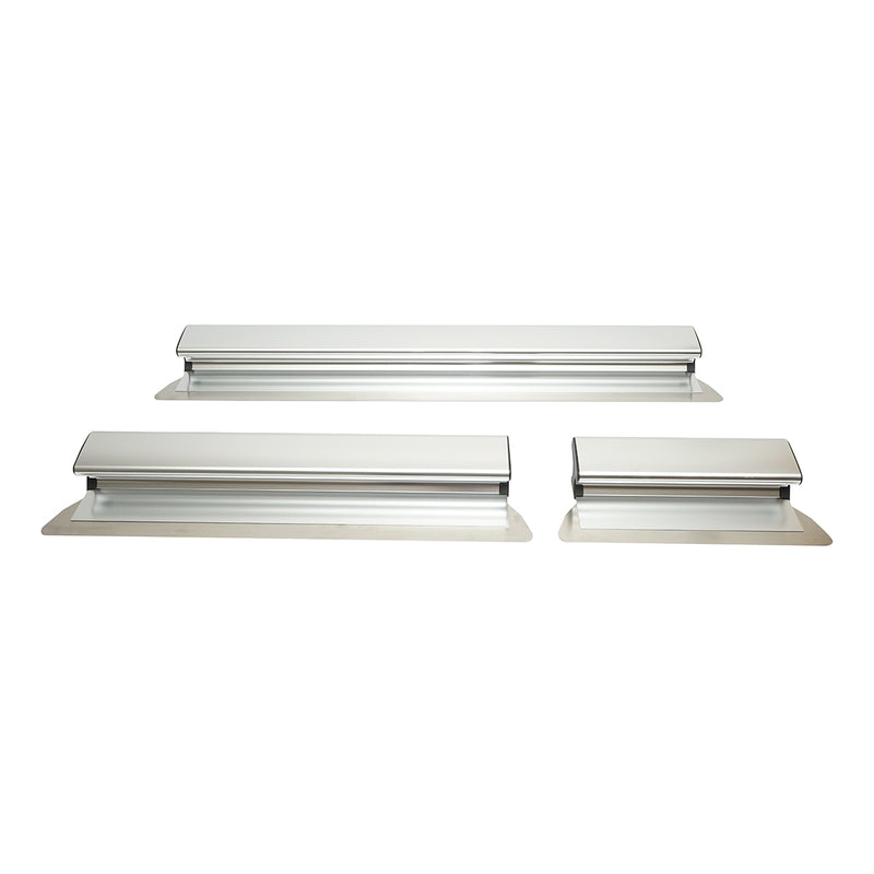 Set di 3 spatole professionali in acciaio inox per rasatura (30/55/100 cm) e supporto con manico telescopico da 85–200 cm.
