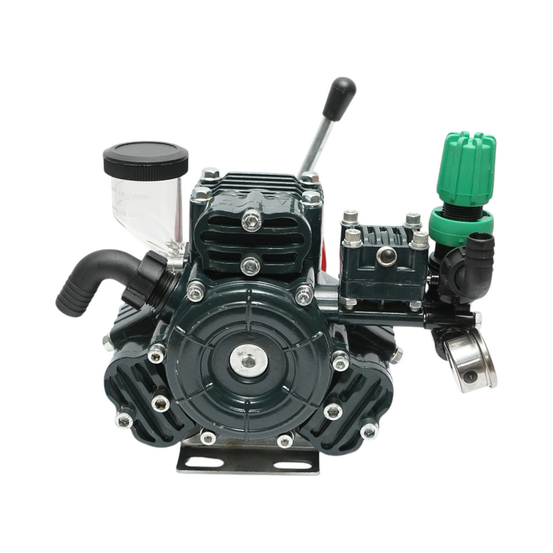 Pompa a 4 membrane (4 CV / 3 kW), portata 45 l/min, pressione 25 bar, velocità 500–600 giri/min.