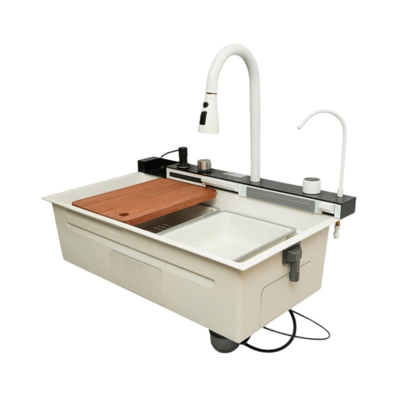 Lavello da cucina multifunzionale in acciaio inox con finitura PVD bianco opaco, dotato di due rubinetti, display digitale della temperatura, doppia bocca a cascata,  e accessori inclusi (75x46x22 cm).